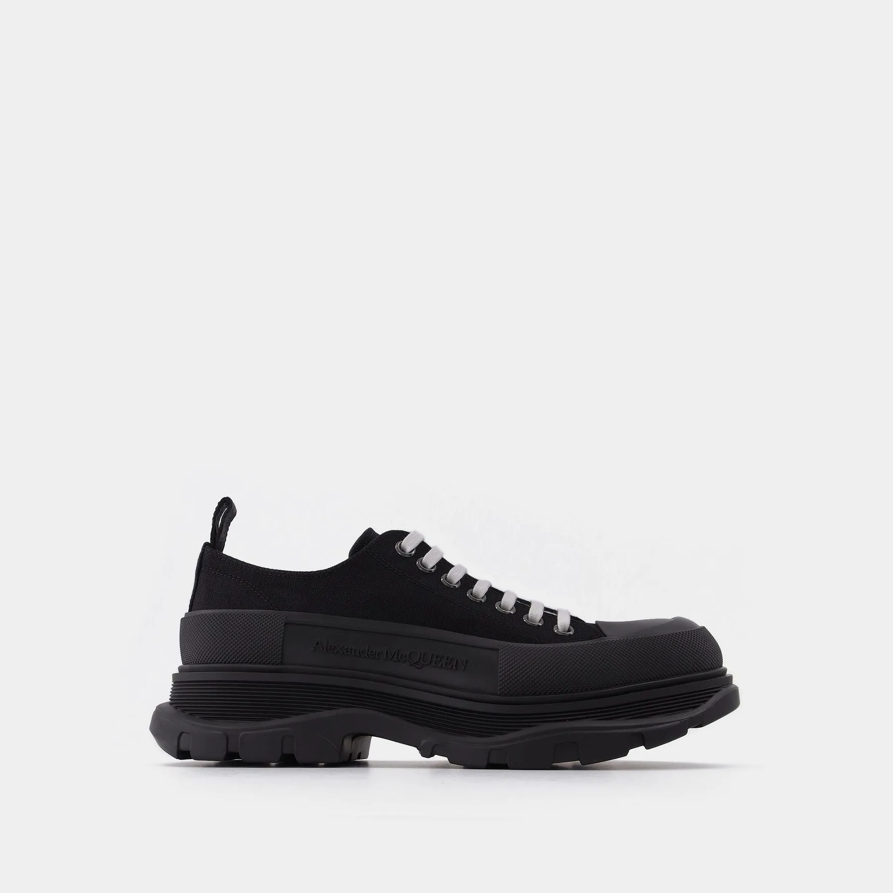 Alexander McQueen  Tread Slick Sneakers - Alexander Mcqueen - Black - Canva