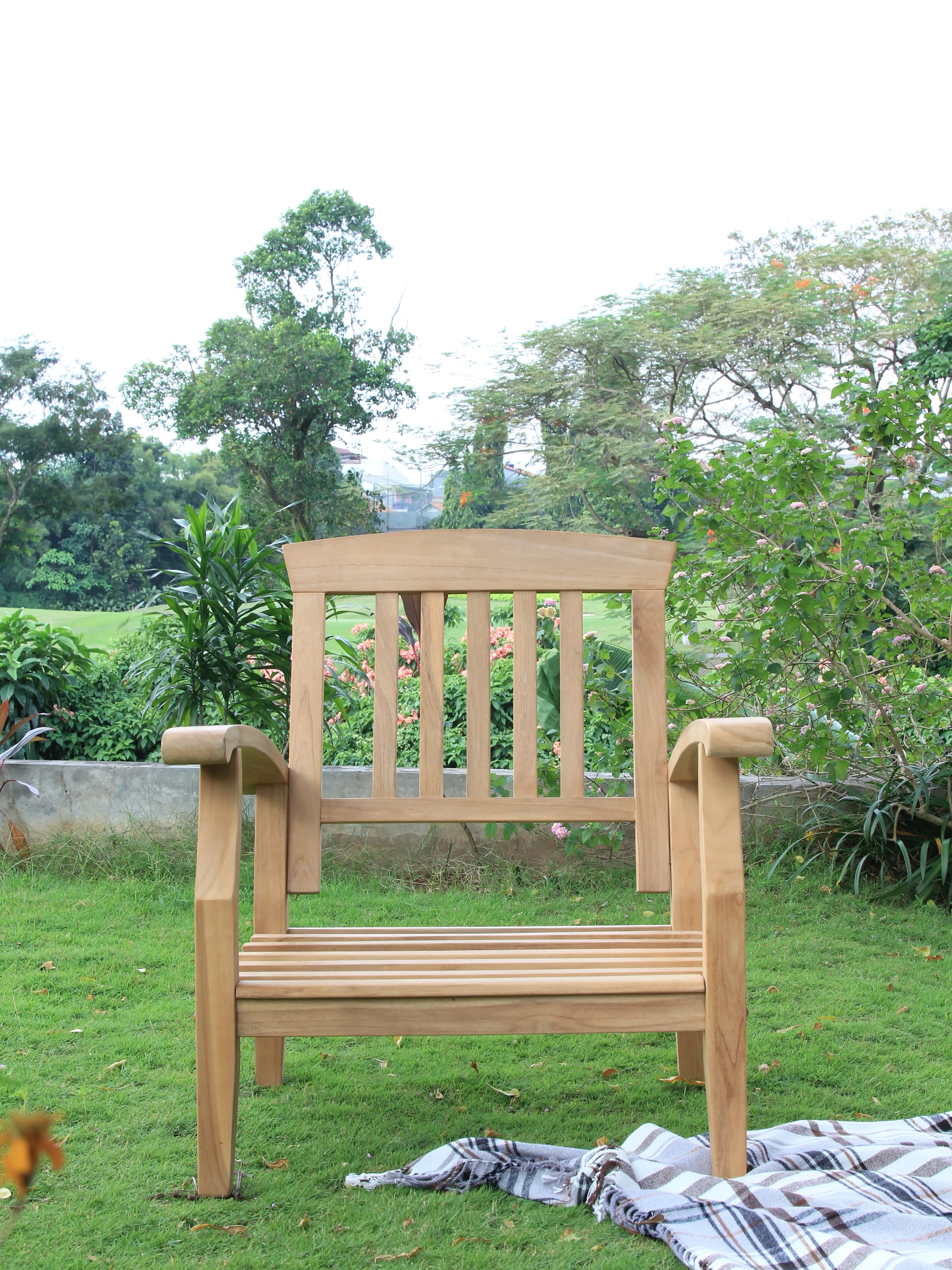 Caterina Teak Wood Outdoor Lounge Chair with Navy Cushion