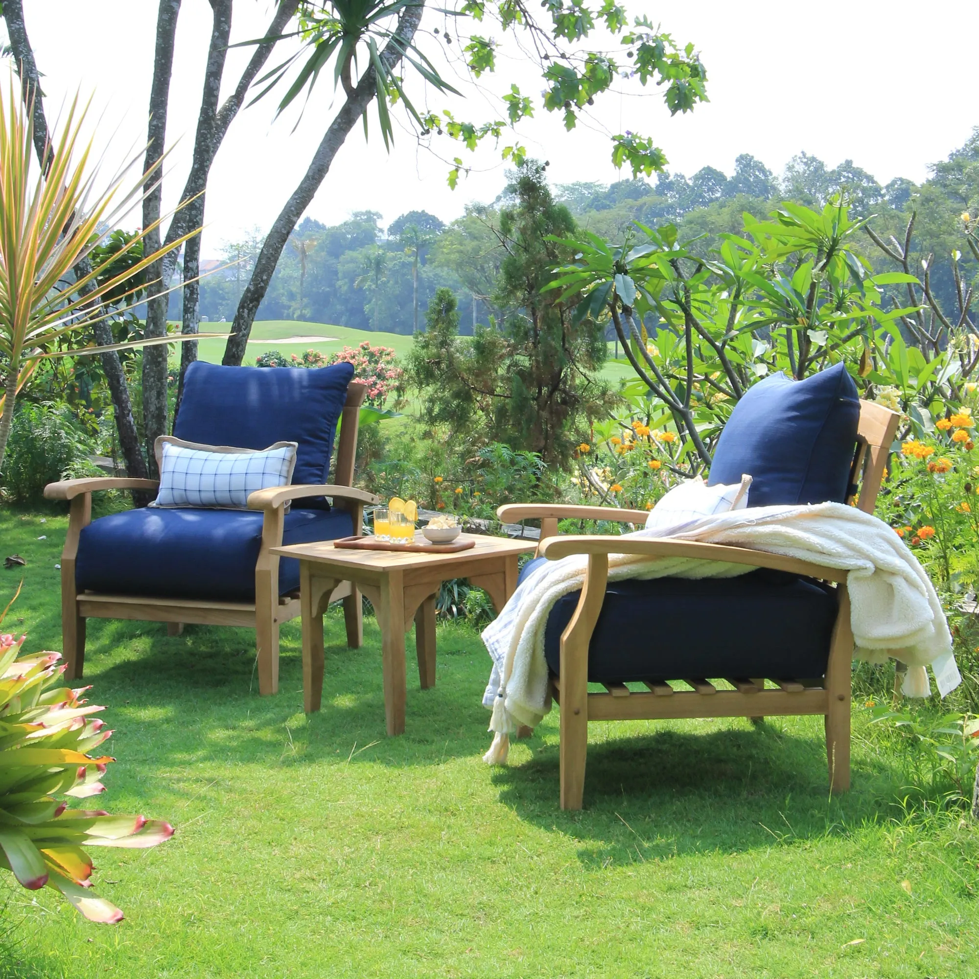 Caterina Teak Wood Outdoor Lounge Chair with Navy Cushion