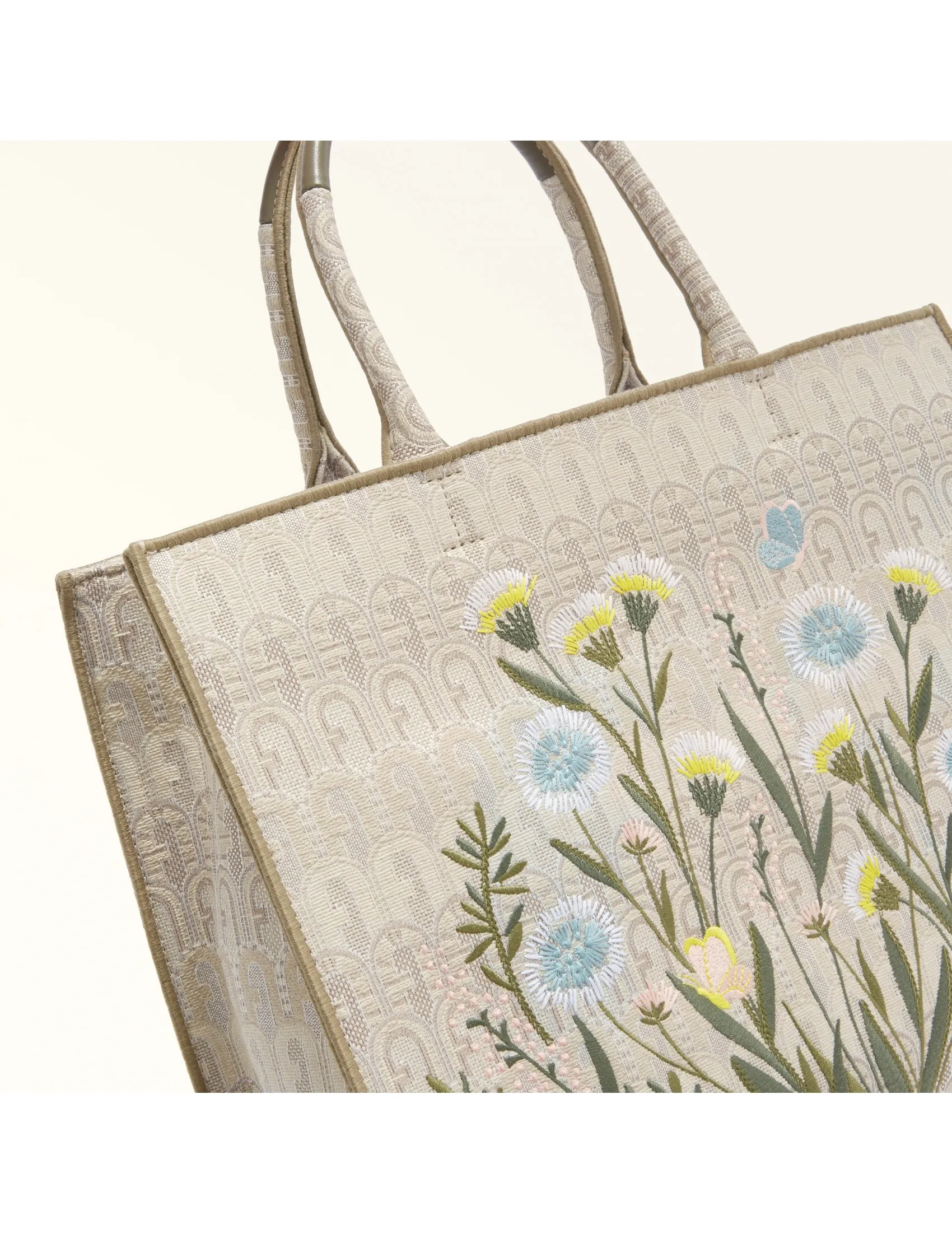 FURLA OPPORTUNITY L TOTE IN EMBOSSED JACQUARD WITH FLORAL DETAILS