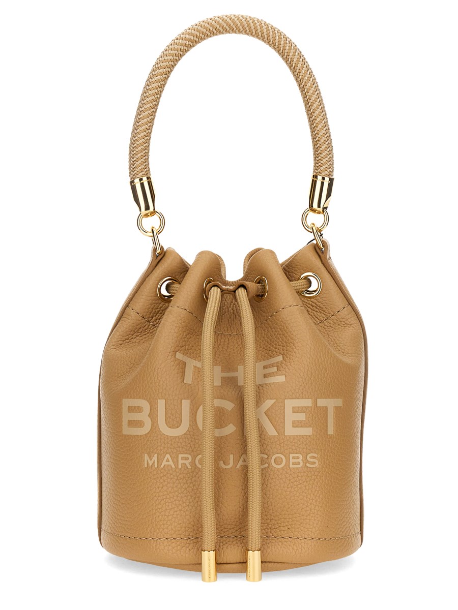 MARC JACOBS    LEATHER THE BUCKET BAG