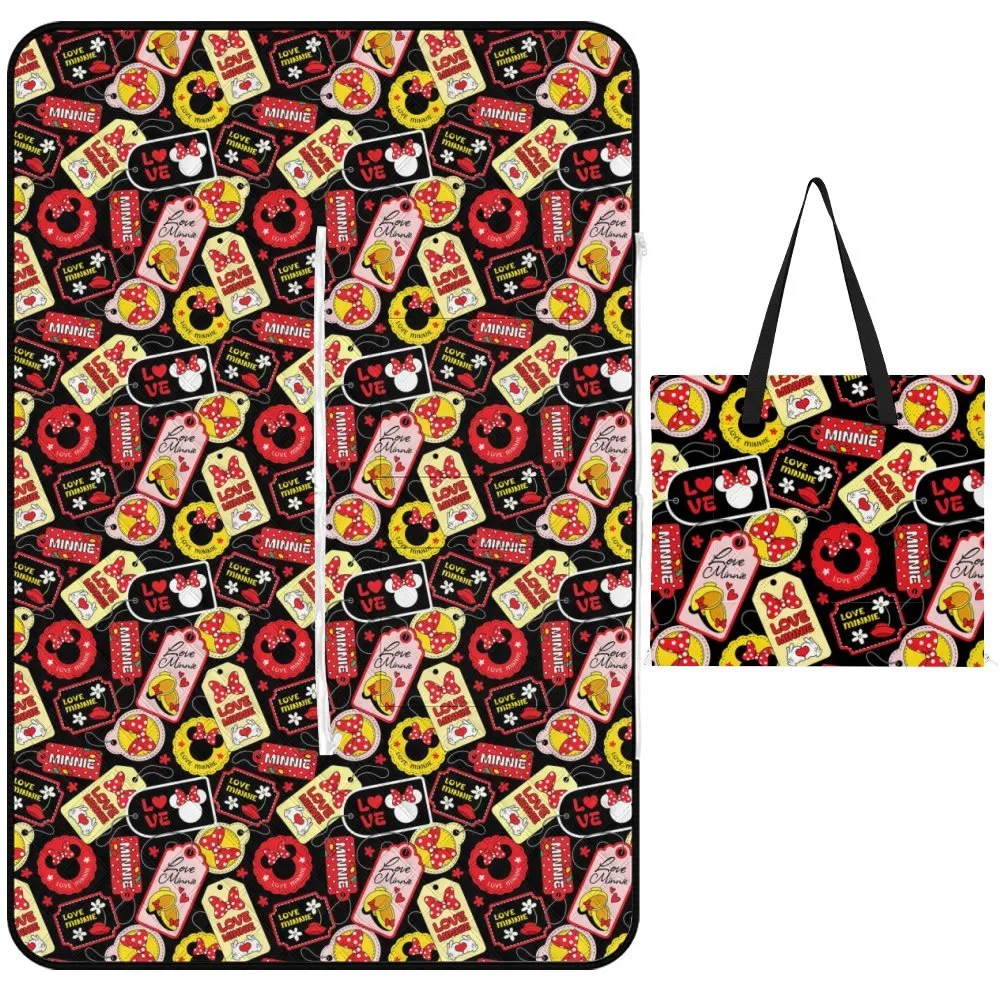 Minnie Tags Zipper Picnic Mat