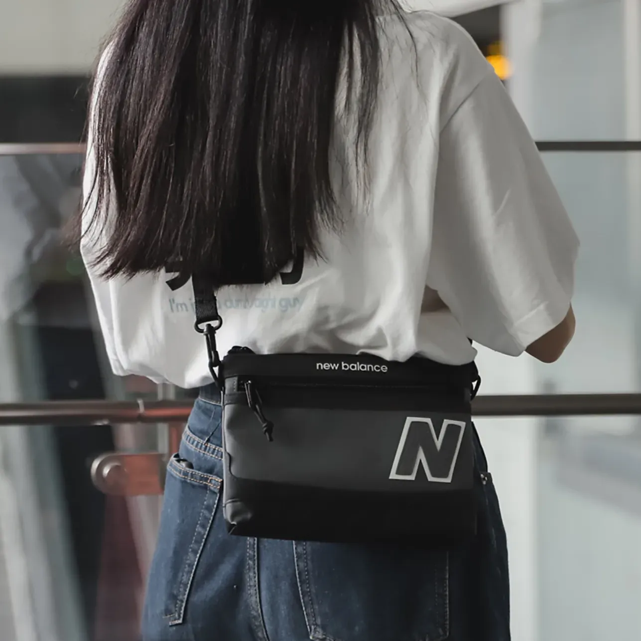 NEW BALANCE LEGACY SHOULDER BAG【LAB23106CAS】