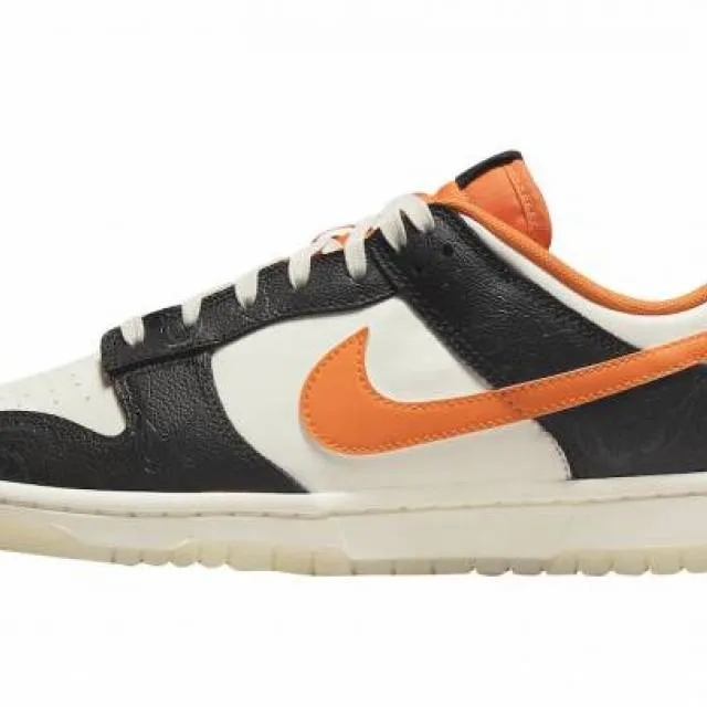 Nike Dunk Low PRM Halloween 2021 Sail Starfish Black