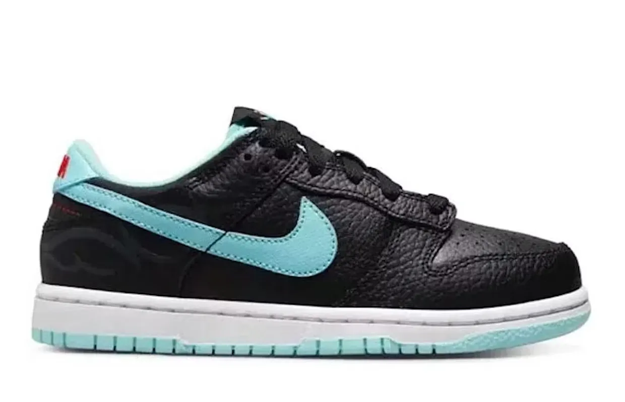 Nike Dunk Low SE Barber Shop Black