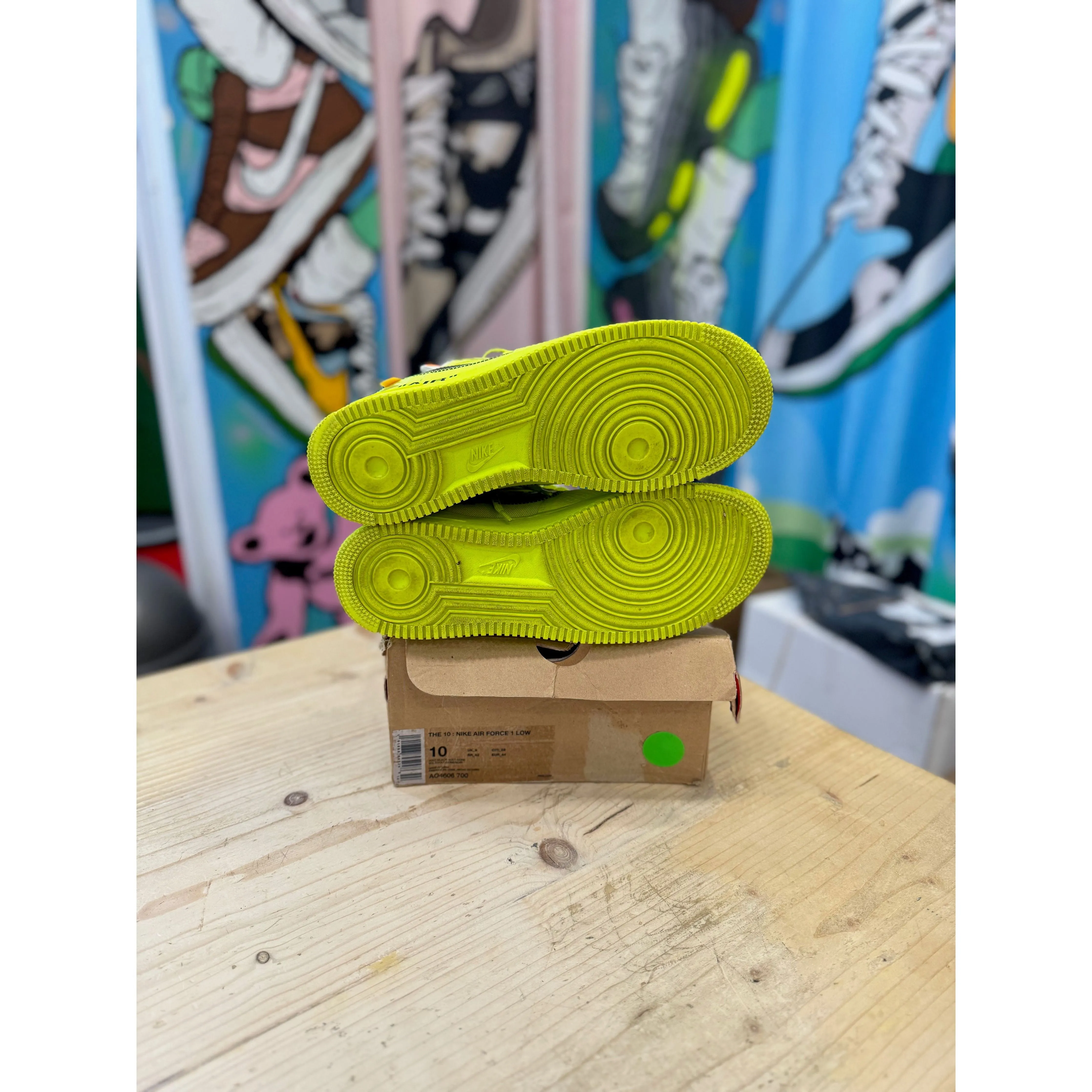 Nike Off White Air Force 1 Volt UK 9