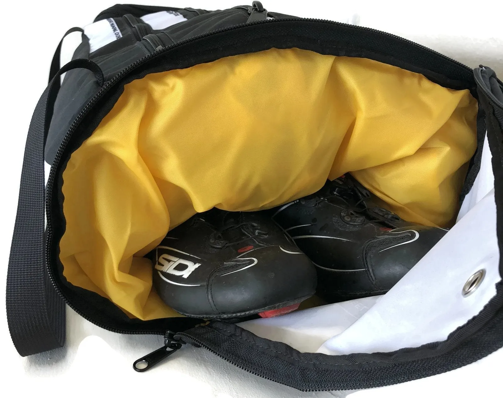 SWAY Team 2023 CYCLING RACEDAY BAG