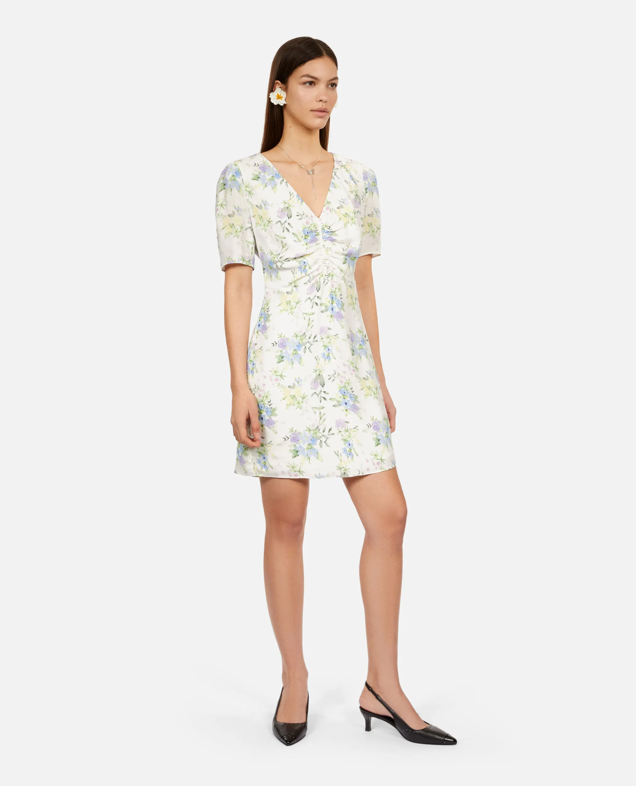 White floral short sleeve short dress with shirring